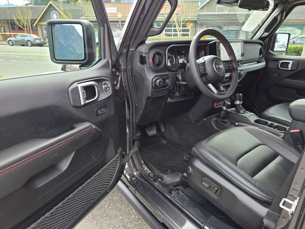 Used 2024 Jeep Wrangler Unlimited Rubicon w/ XTREMEE 35" Tire Package image 20