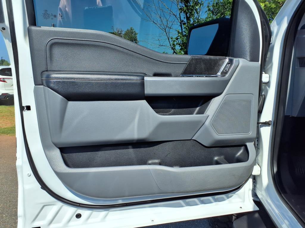 Certified 2022 Ford F150 XLT w/ Equipment Group 302A High image 4