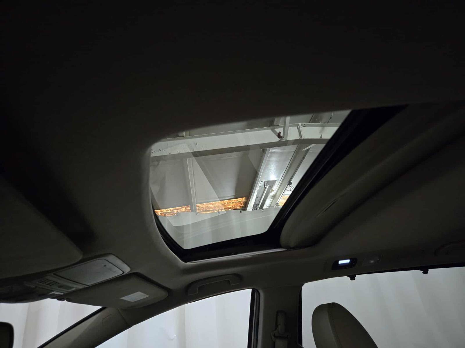 Used 2016 Honda Odyssey EX-L image 29