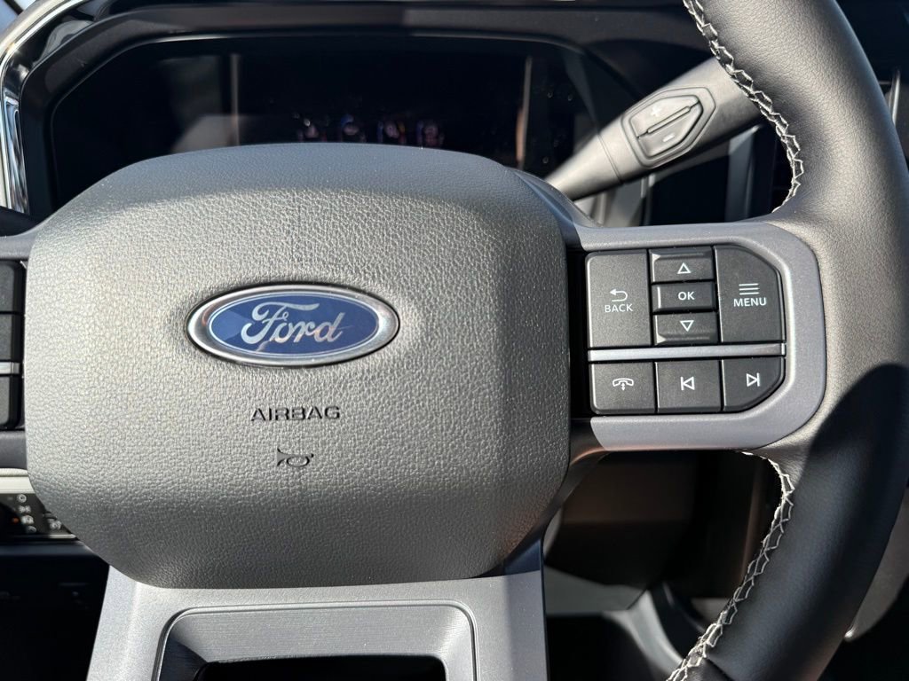 New 2026 Ford F350 Lariat w/ Black Appearance Package image 25