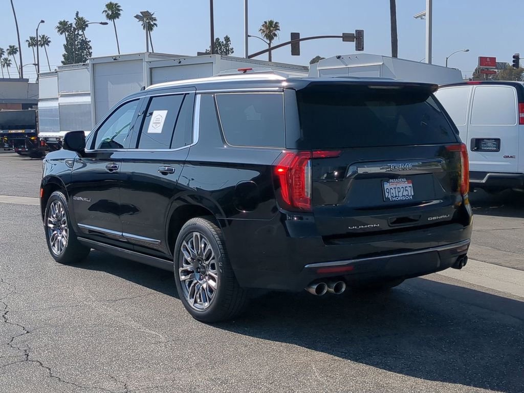 Used 2023 GMC Yukon Denali Ultimate AWD/4WD image 4