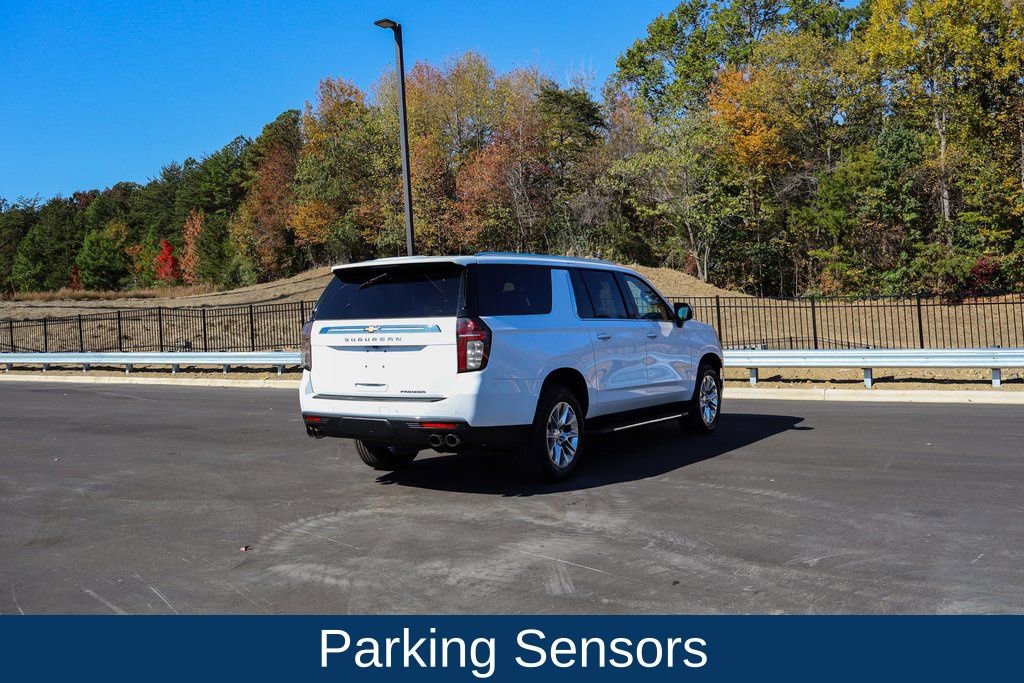 Used 2023 Chevrolet Suburban Premier image 8