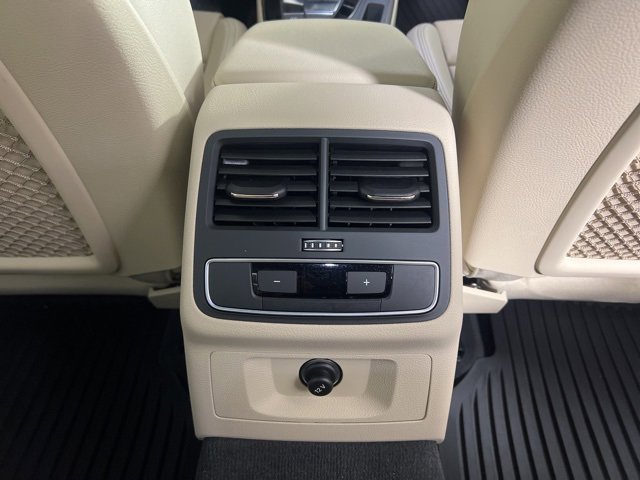Used 2023 Audi A4 2.0T Premium w/ Convenience Package image 17