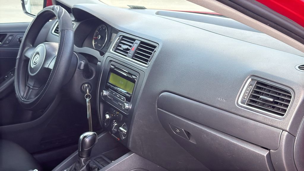 Used 2012 Volkswagen Jetta SE image 31