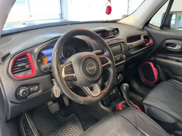 Used 2016 Jeep Renegade Trailhawk w/ Cold Weather Group AWD/4WD image 12