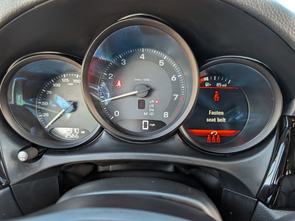 Certified 2022 Porsche Macan image 22