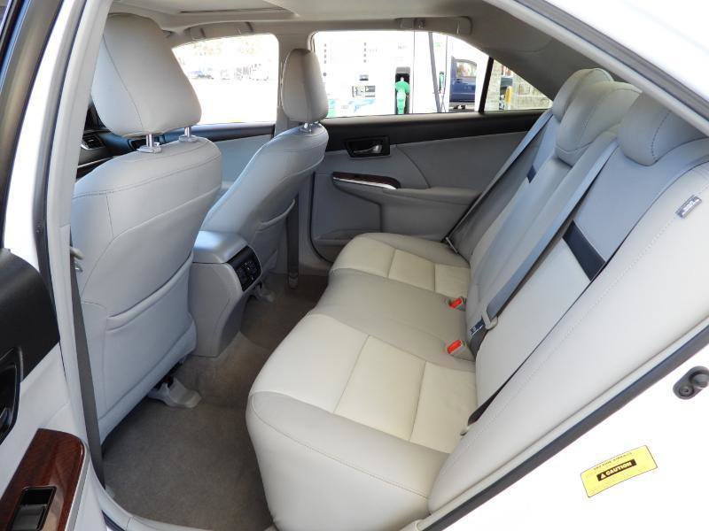 Used 2012 Toyota Camry XLE FWD image 35