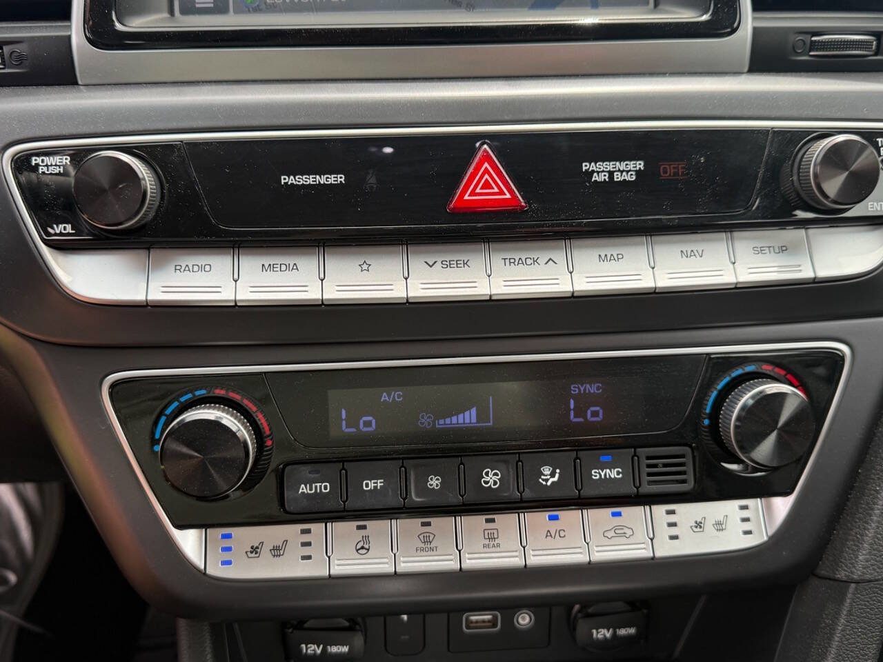 Used 2018 Hyundai Sonata Limited w/ Limited Ultimate Package 03 FWD image 17