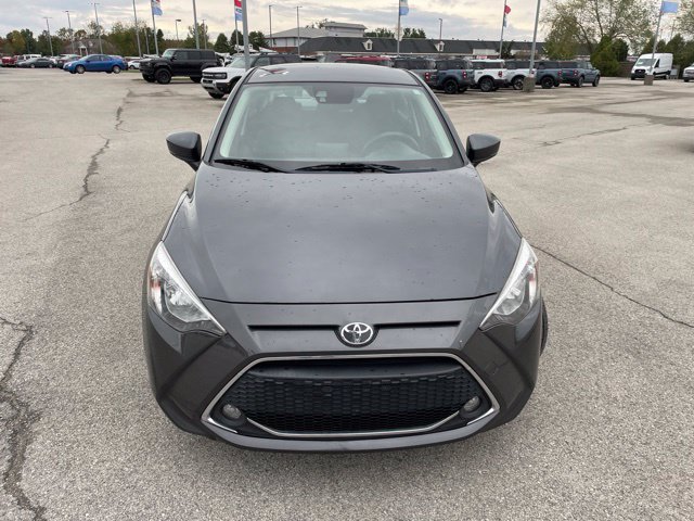 Used 2019 Toyota Yaris LE FWD image 3