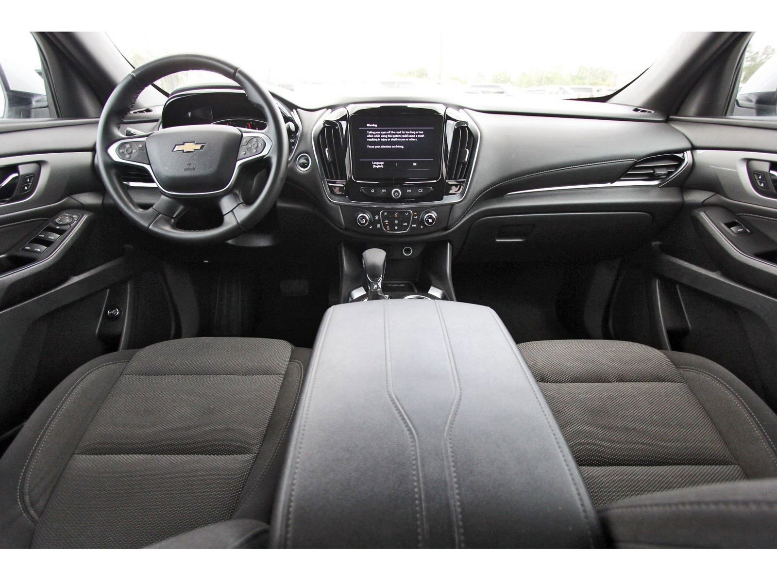Used 2023 Chevrolet Traverse LT image 10