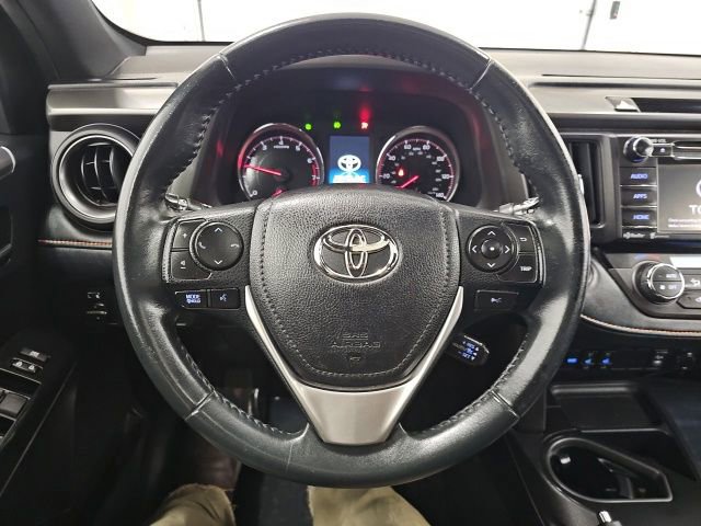 Used 2018 Toyota RAV4 SE w/ Power Extra Value Package AWD/4WD image 16
