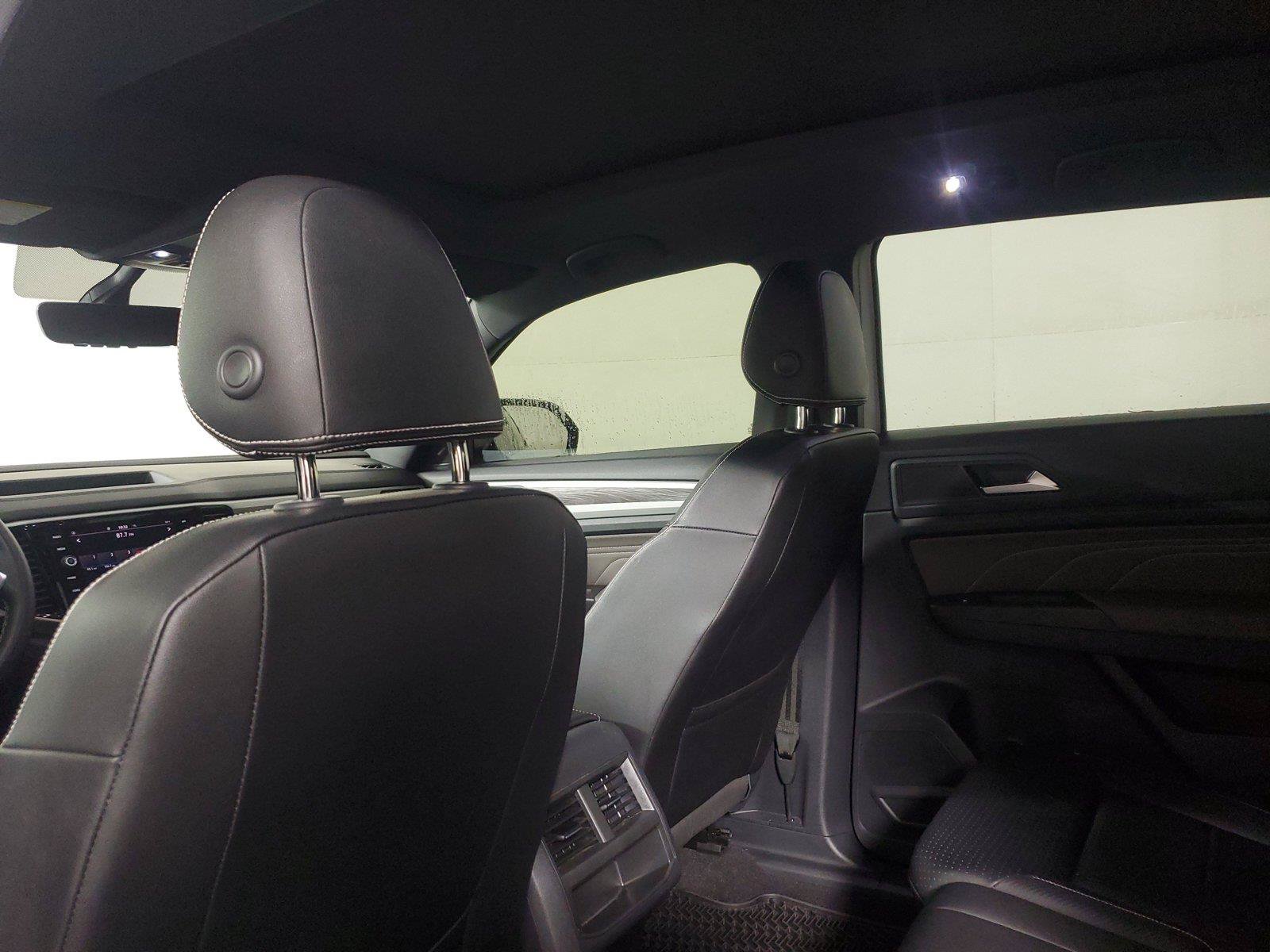 Used 2023 Volkswagen Atlas Cross Sport SE w/ Panoramic Sunroof Package FWD image 13