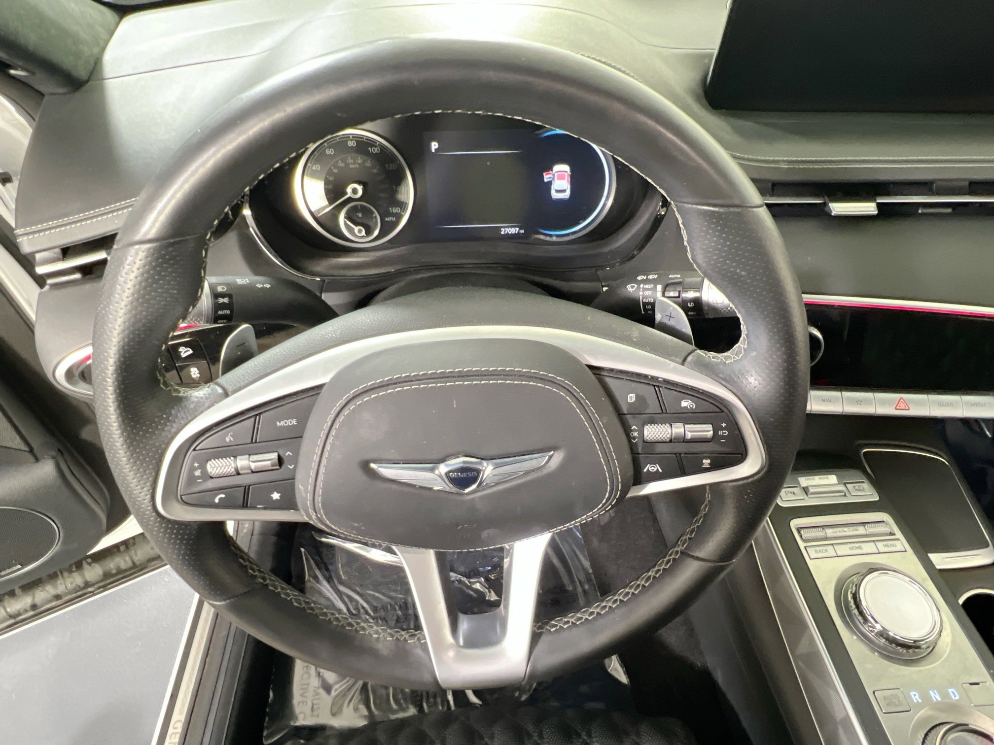 Used 2023 Genesis GV70 3.5T Sport w/ Sport Advanced Package image 11