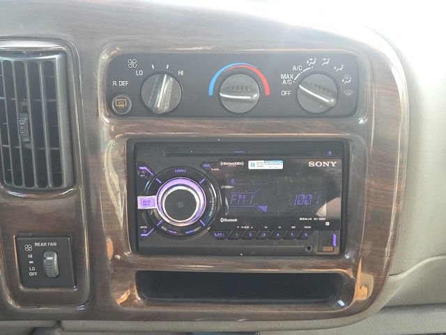 Used 2002 GMC Savana 1500 w/ SLE Marketing Option Pkg 3 RWD image 35