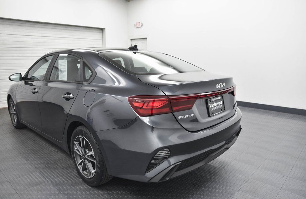 Used 2022 Kia Forte LXS image 6