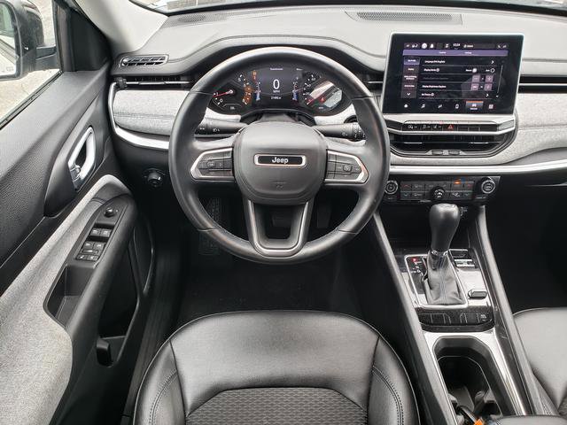 Used 2022 Jeep Compass Latitude w/ Convenience Group AWD/4WD image 18