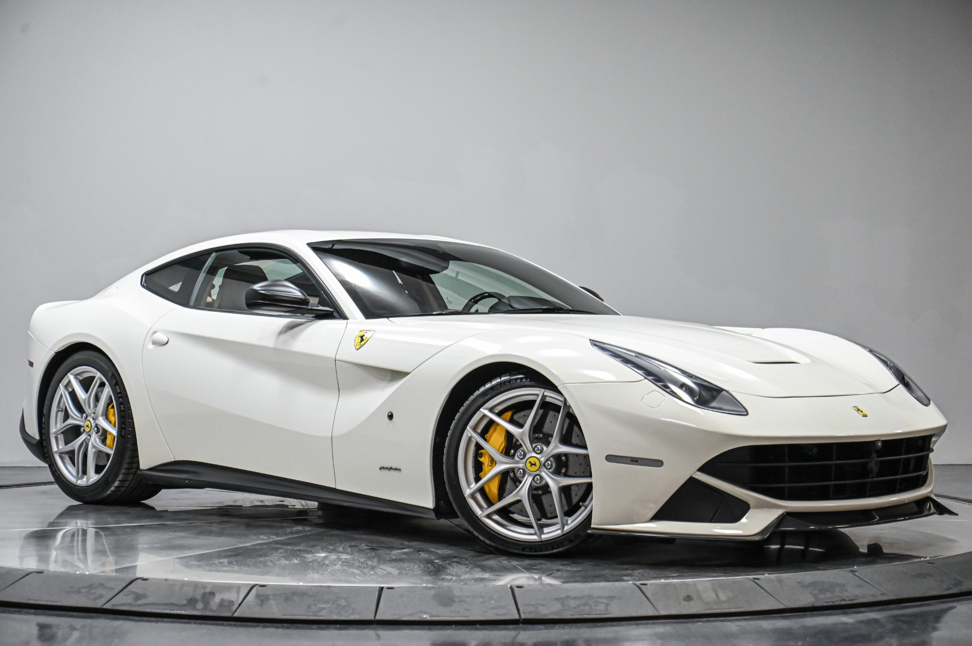 Used 2015 Ferrari F12 Berlinetta image 66