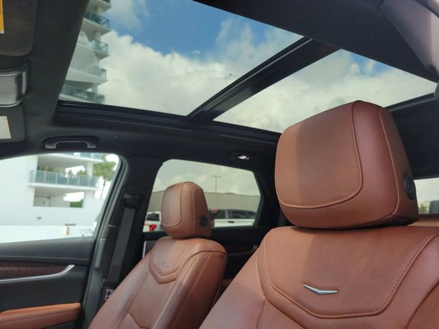 Certified 2024 Cadillac XT5 Premium Luxury FWD image 17