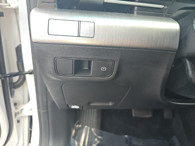 Used 2024 Hyundai Kona SEL FWD image 29