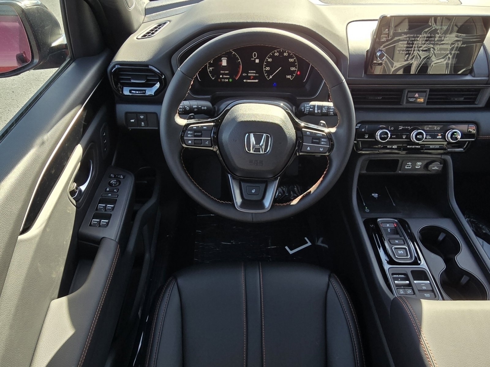 Used 2025 Honda Pilot TrailSport image 28