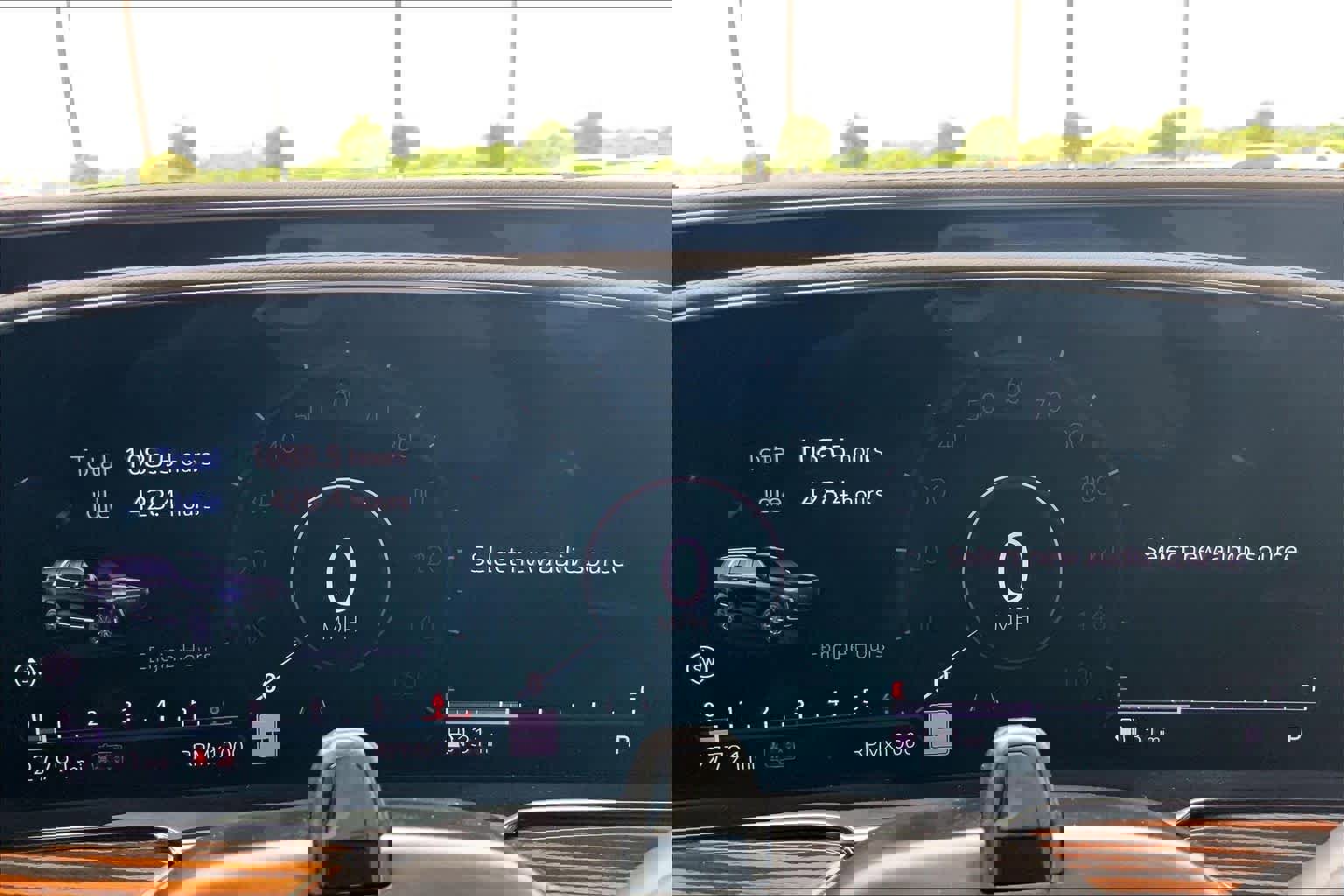 Used 2024 Cadillac Escalade Premium Luxury RWD image 23