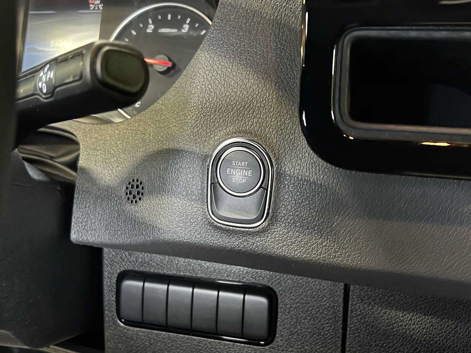 Used 2026 Mercedes-Benz Sprinter 2500 image 32
