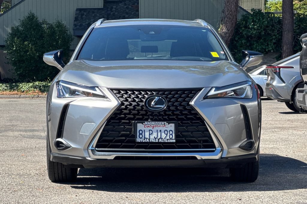 Used 2019 Lexus UX 200 w/ Premium Package FWD image 8