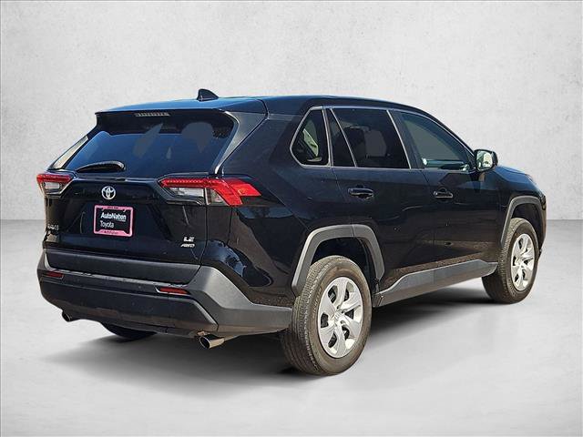 Used 2025 Toyota RAV4 LE AWD/4WD image 5