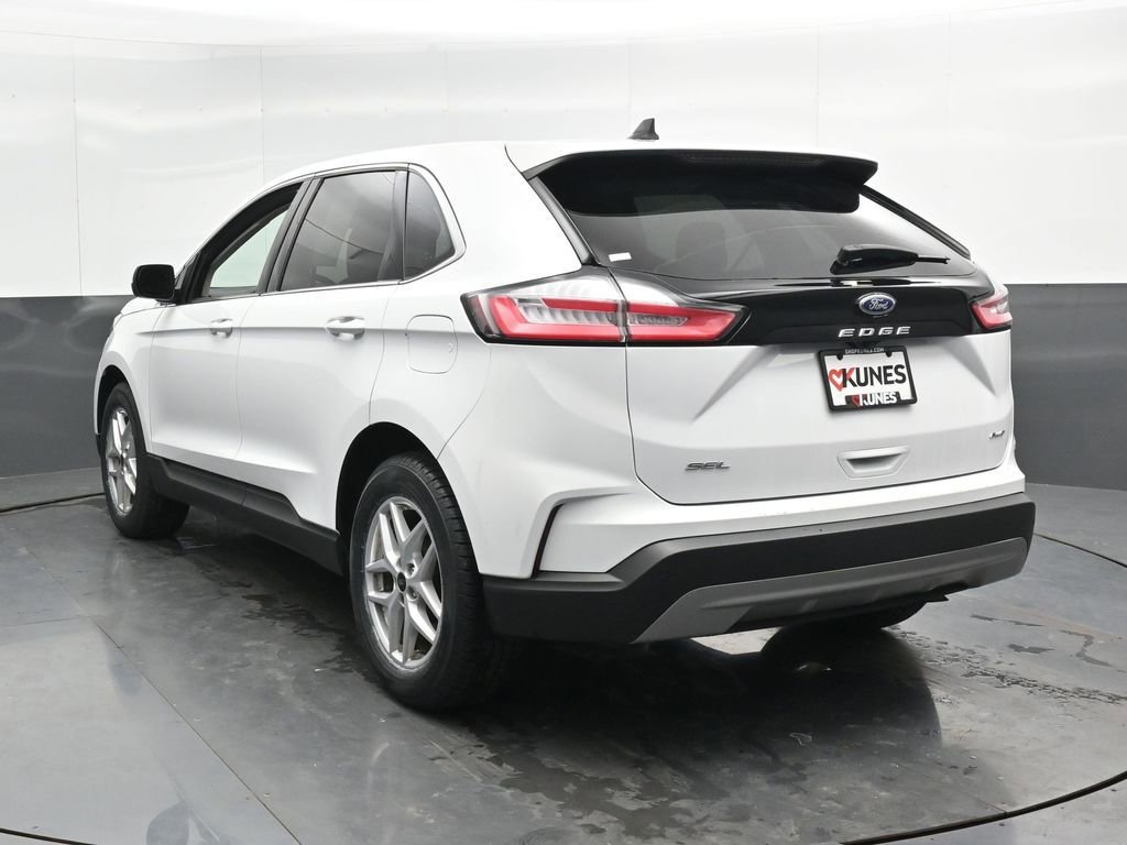 Used 2024 Ford Edge SEL image 10