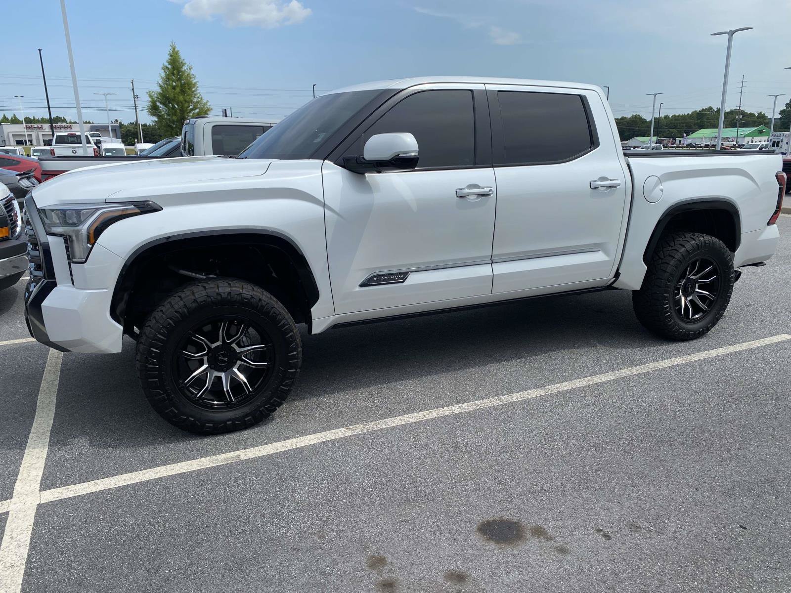 Used 2025 Toyota Tundra Platinum AWD/4WD image 4