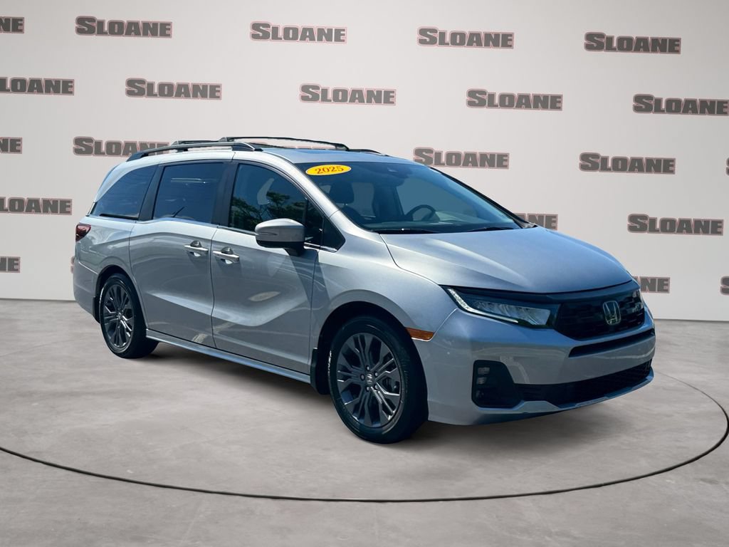 Used 2025 Honda Odyssey Touring image 7