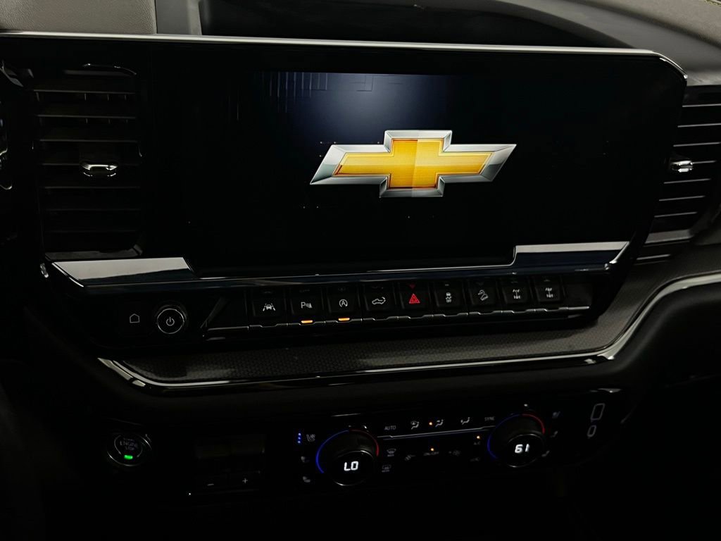 Used 2022 Chevrolet Silverado 1500 ZR2 w/ Technology Package image 23