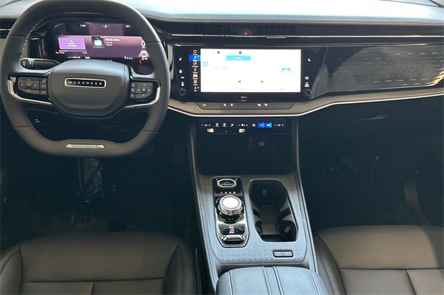 New 2025 Jeep Wagoneer Limited image 6