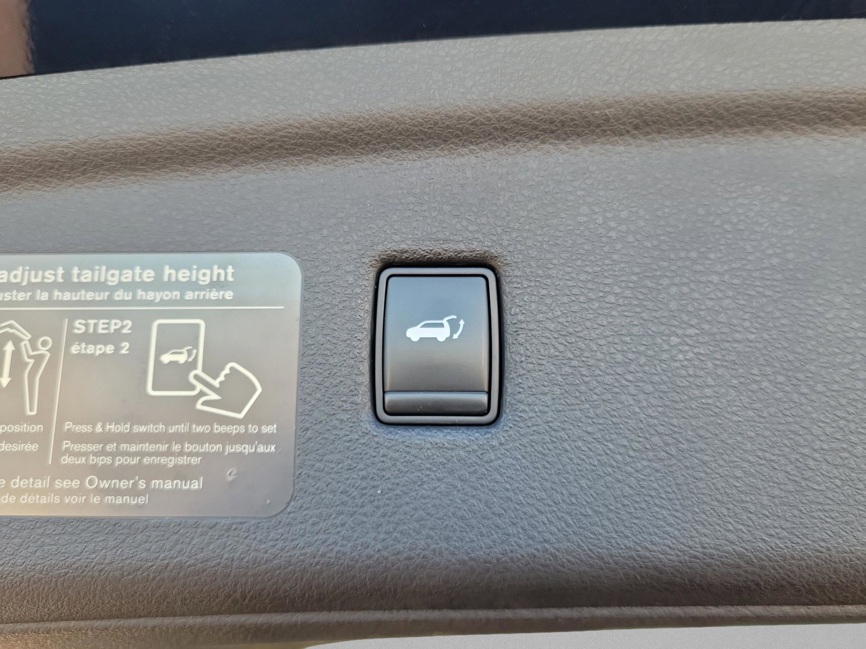 Used 2020 INFINITI QX50 Sensory w/ Proactive Package image 11