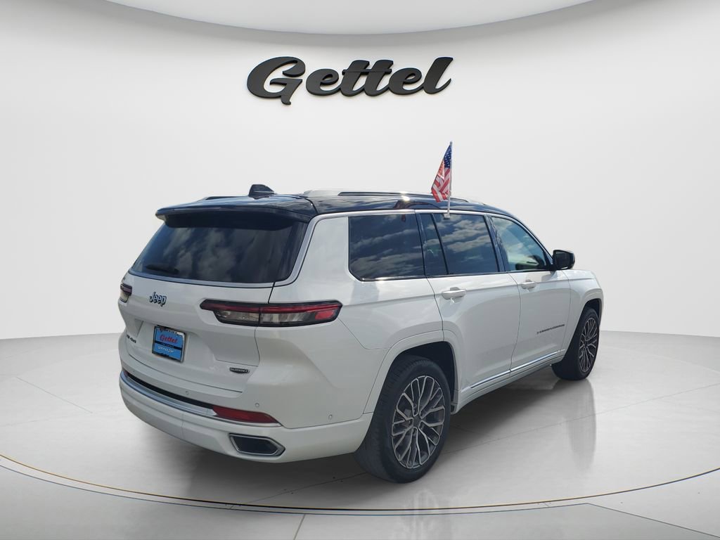 Used 2023 Jeep Grand Cherokee L Summit image 5