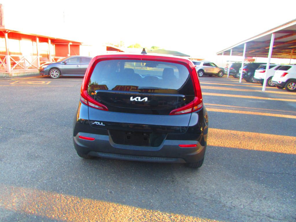 Used 2022 Kia Soul S image 8