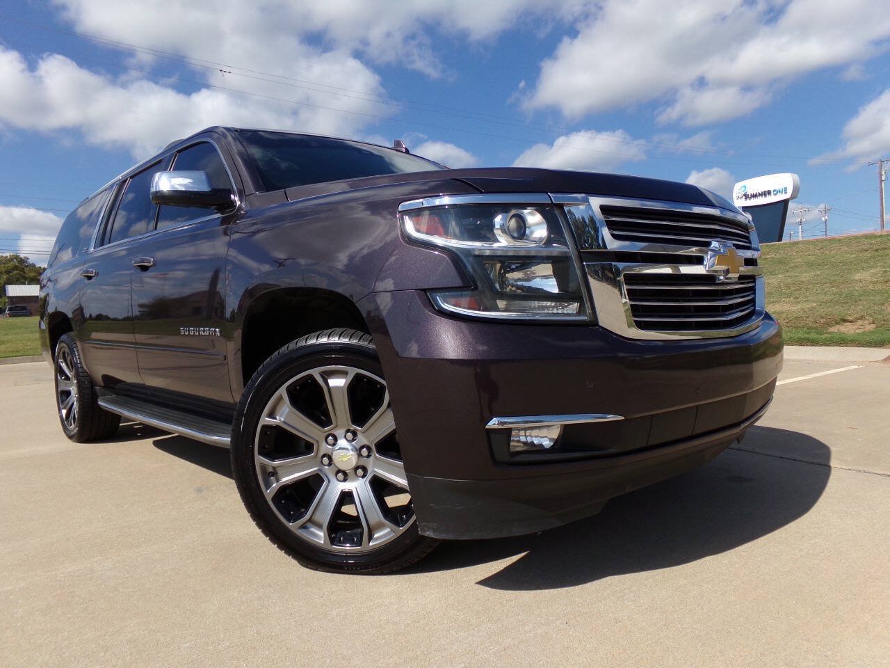 Used 2015 Chevrolet Suburban LTZ RWD image 16