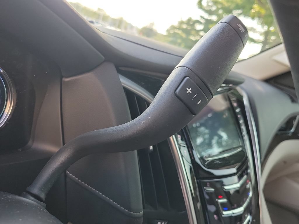 Used 2020 Cadillac Escalade Luxury AWD/4WD image 18