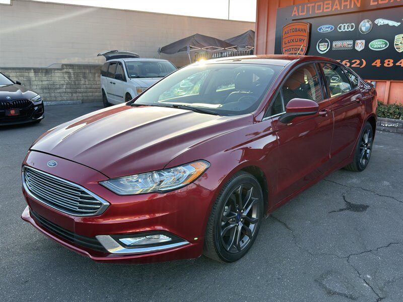 Used 2018 Ford Fusion SE w/ Equipment Group 201A FWD image 8