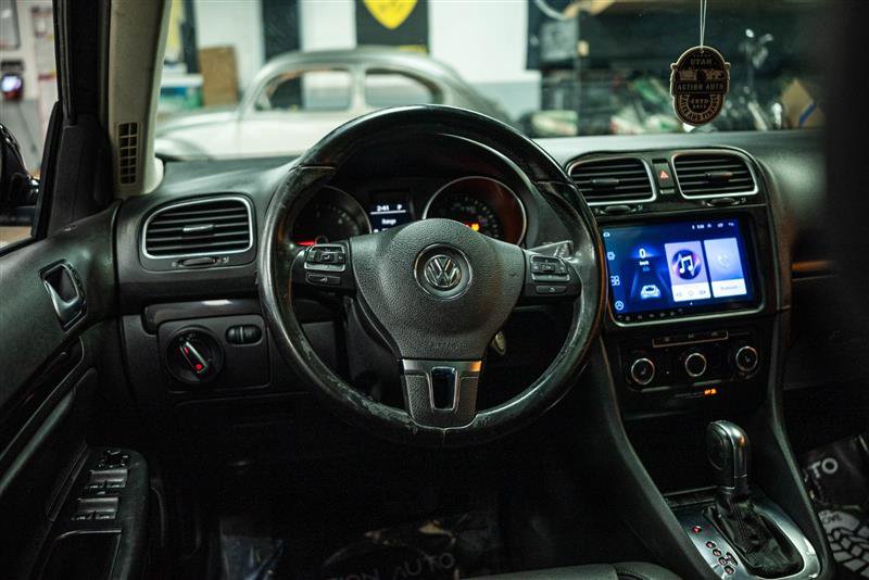 Used 2014 Volkswagen Jetta TDI image 16