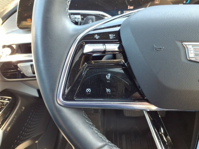 Used 2024 Cadillac Lyriq Luxury AWD/4WD image 34
