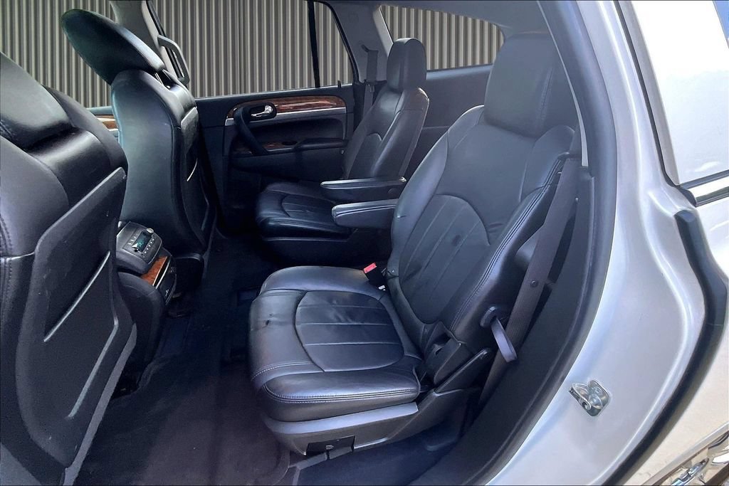 Used 2011 Buick Enclave CXL AWD/4WD image 29