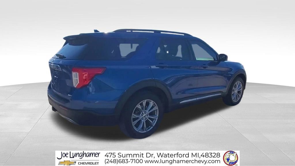 Used 2020 Ford Explorer XLT w/ Equipment Group 202A AWD/4WD image 9