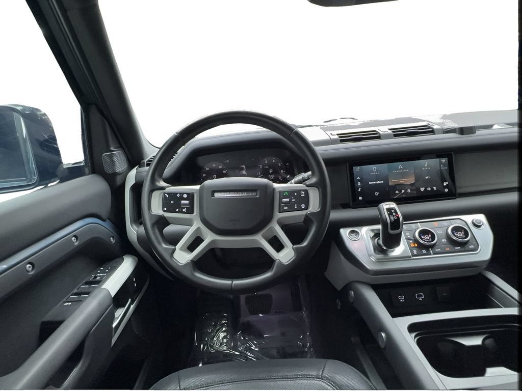 Used 2024 Land Rover Defender 110 X-Dynamic SE AWD/4WD image 35
