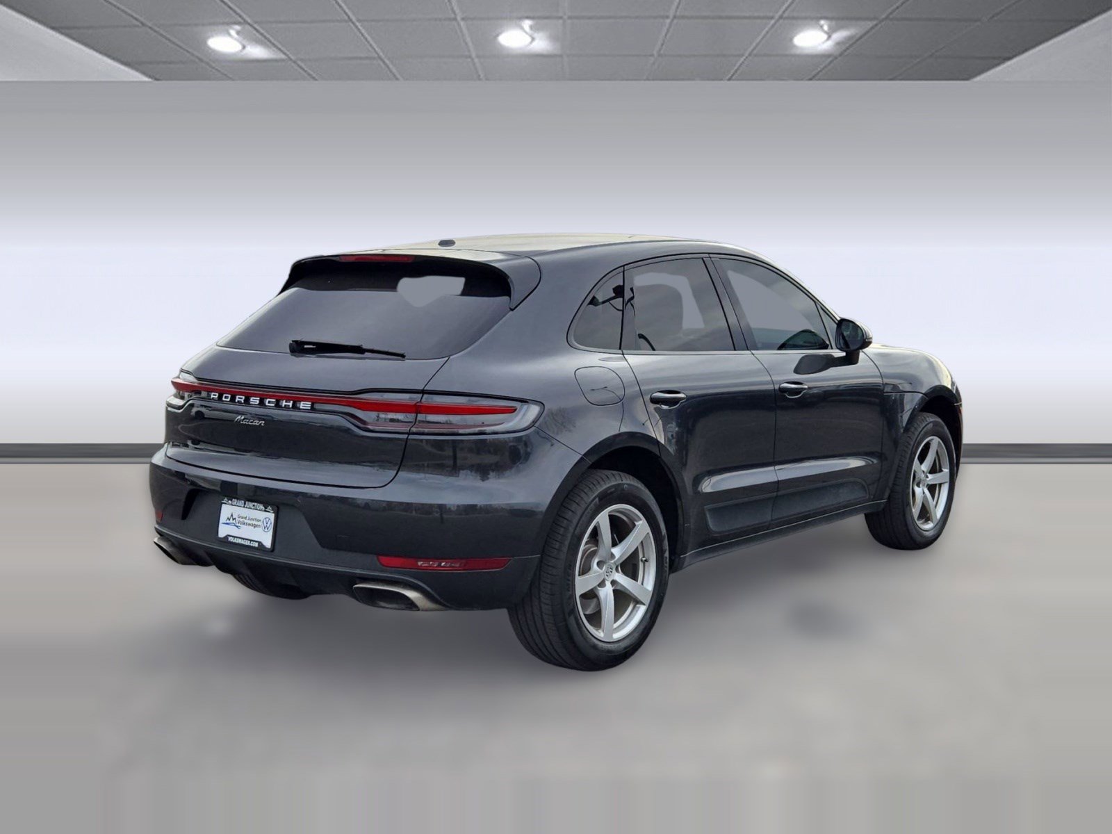 Used 2020 Porsche Macan image 9