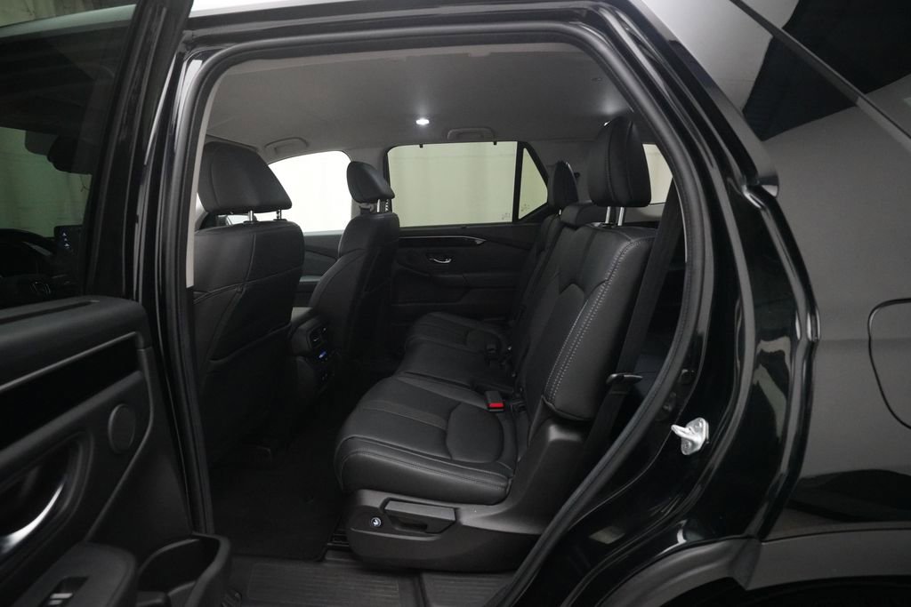 Used 2023 Honda Pilot EX-L image 16