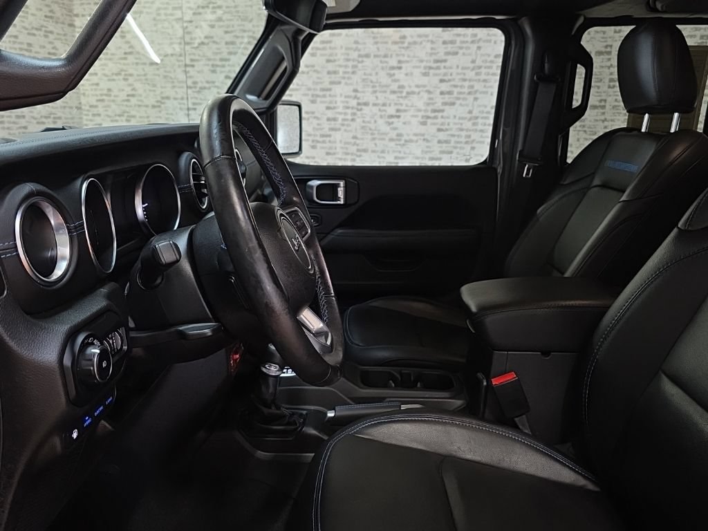 Used 2022 Jeep Wrangler Unlimited Rubicon 4xe AWD/4WD image 22