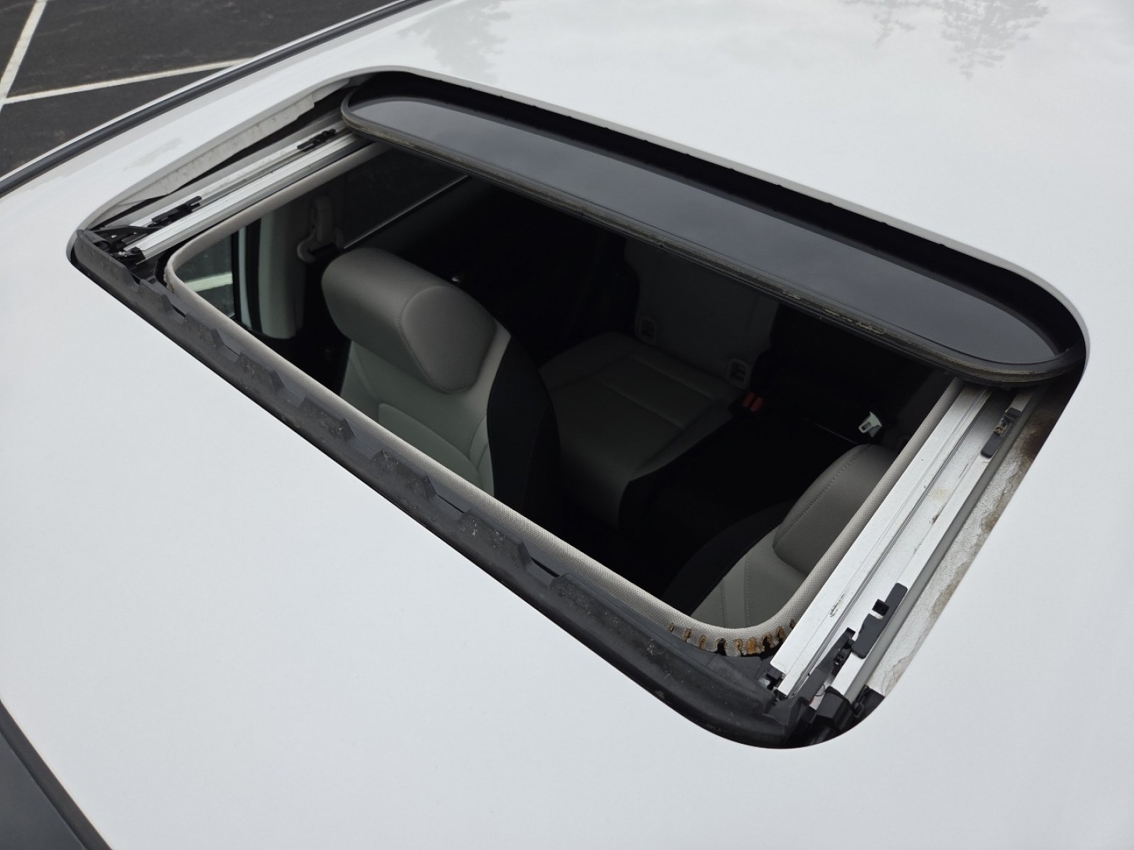 Certified 2024 Honda CR-V EX image 4