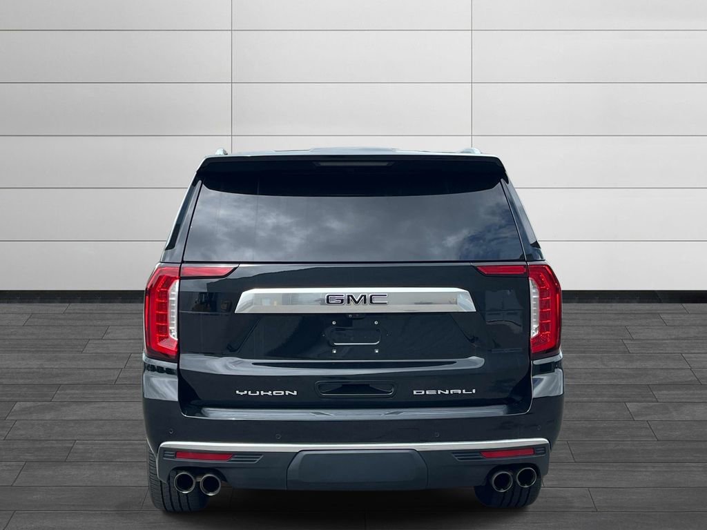 Used 2022 GMC Yukon Denali w/ Denali Ultimate Package AWD/4WD image 4