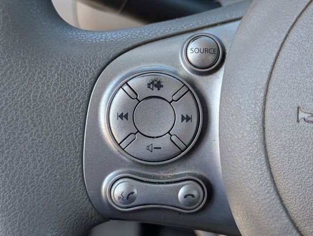 Used 2014 Nissan Versa SL image 20